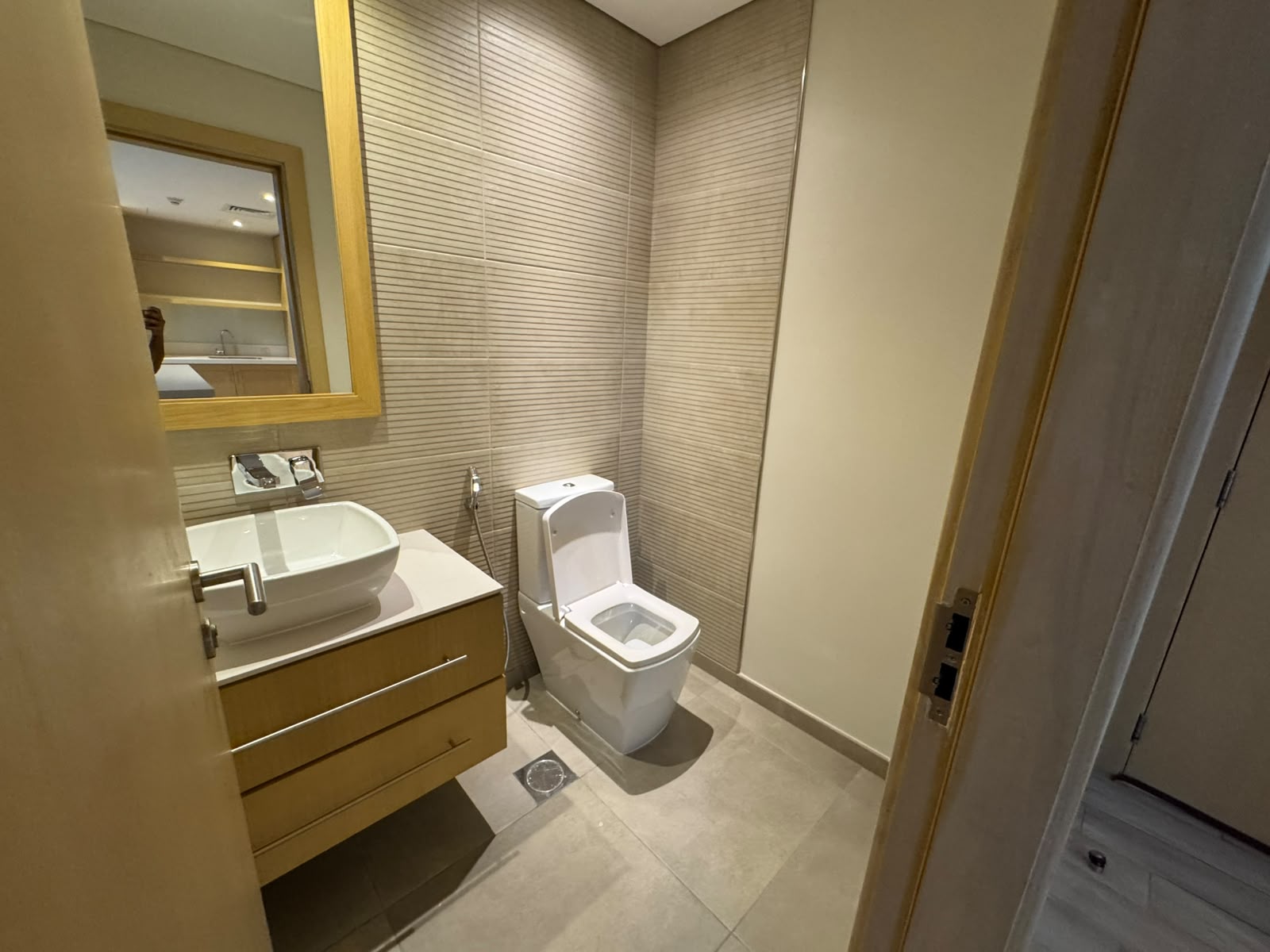 Elegant Unfurnished 2BR, Vacant, photo 9 of 22