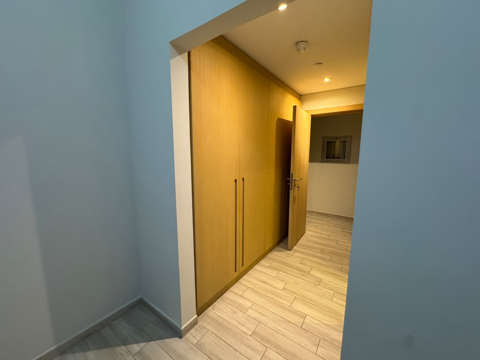 Elegant Unfurnished 2BR, Vacant, photo 13 of 22