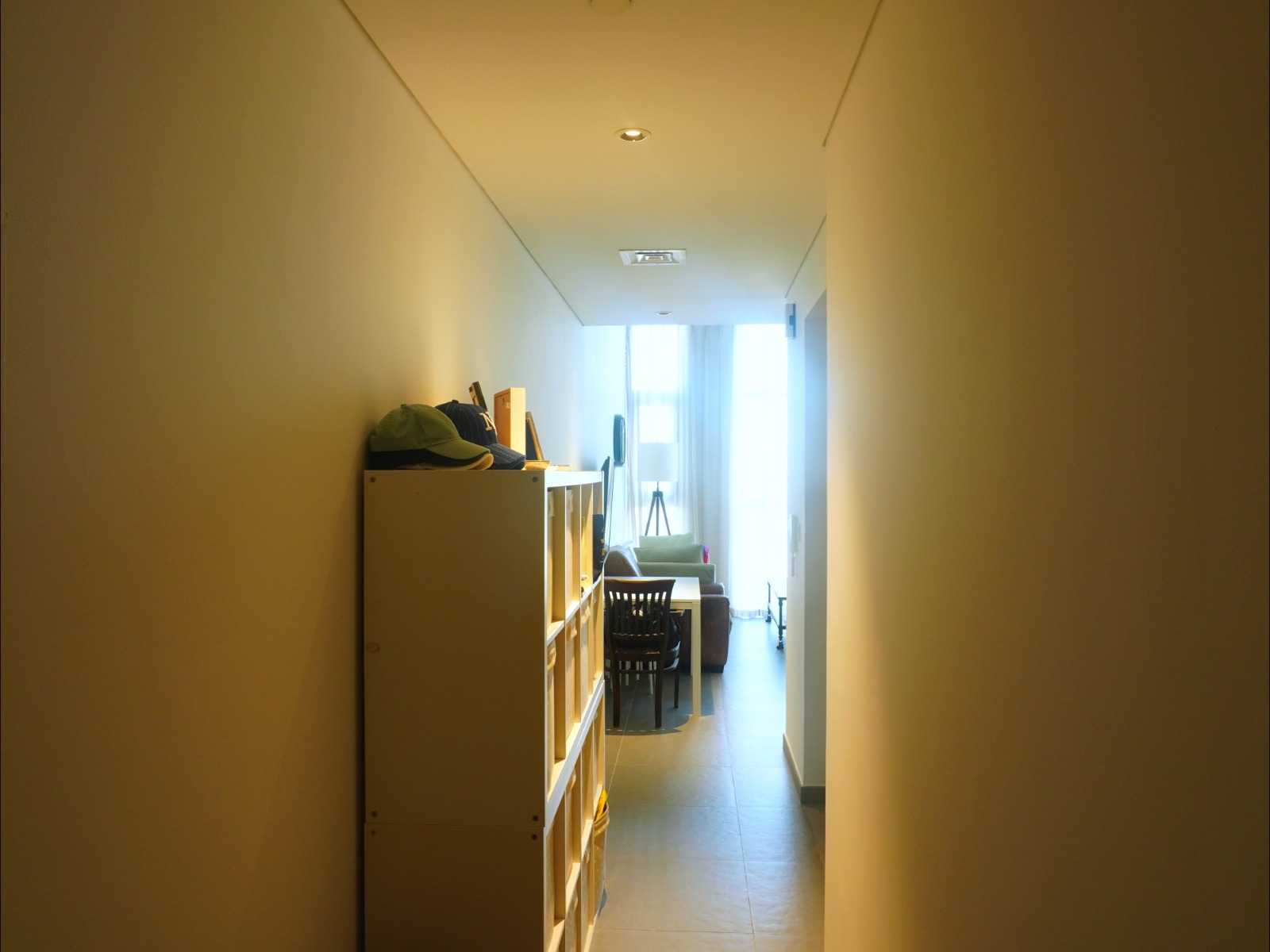 Spacious Unfurnished 1BR, Contemporary Finish, photo 5 of 18