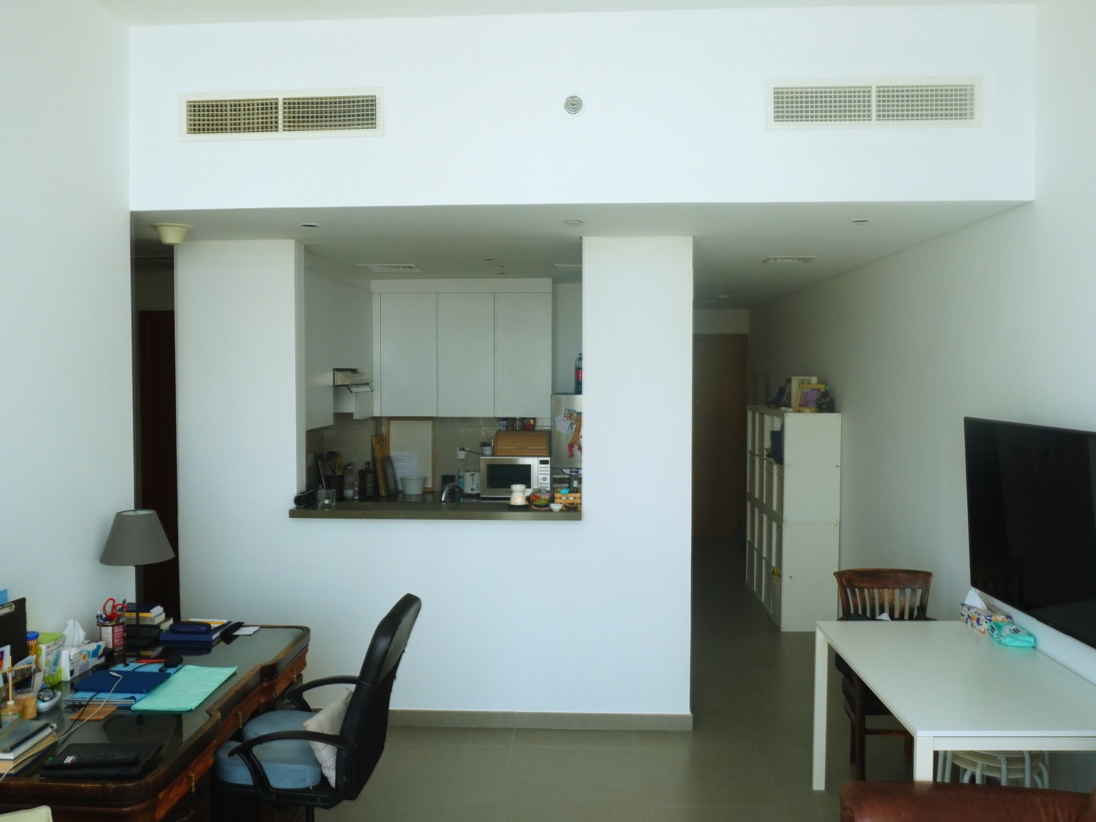 Spacious Unfurnished 1BR, Contemporary Finish, photo 9 of 18