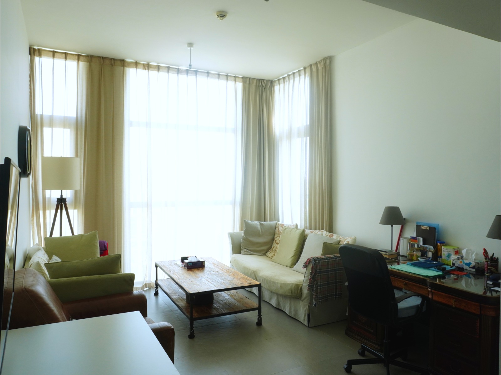 Spacious Unfurnished 1BR, Contemporary Finish, photo 11 of 18