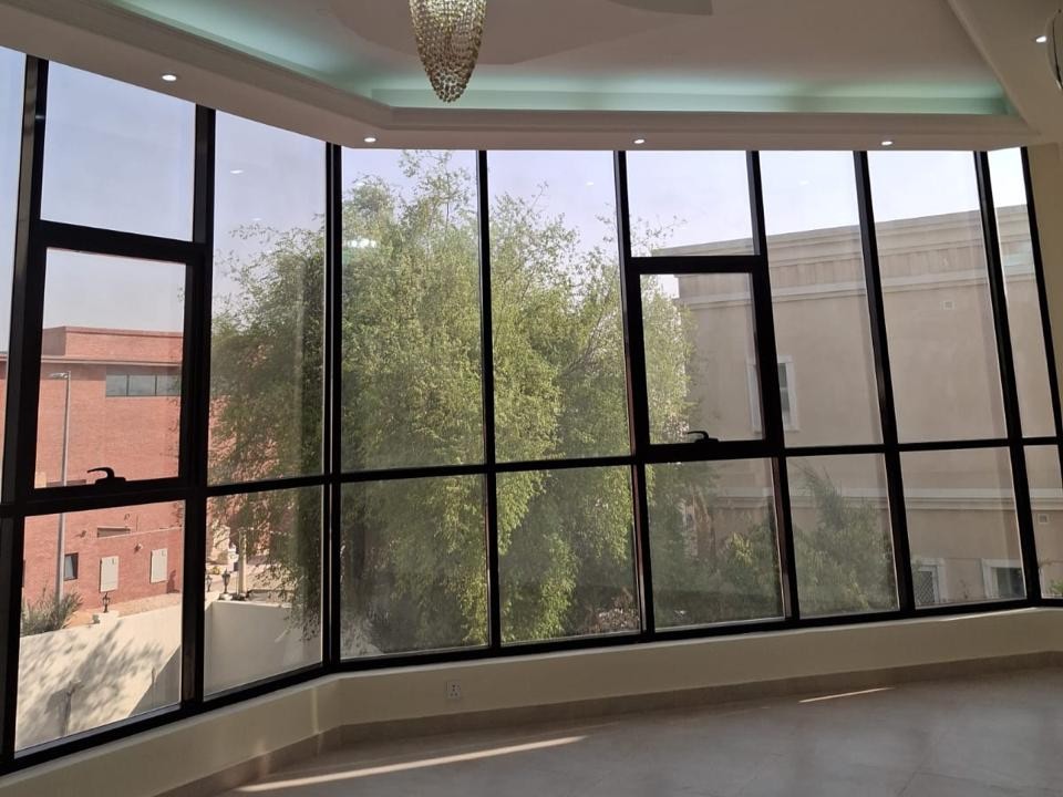 5BR Villa with a Large Private Plot, photo 9 of 15