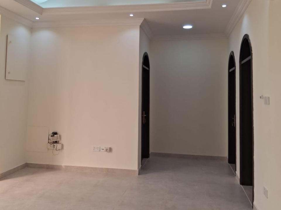 5BR Villa with a Large Private Plot, photo 10 of 15