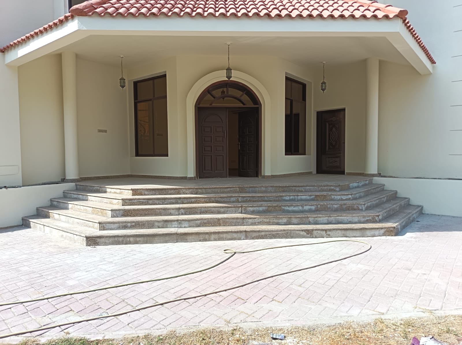 5BR Villa with a Large Private Plot, photo 14 of 15