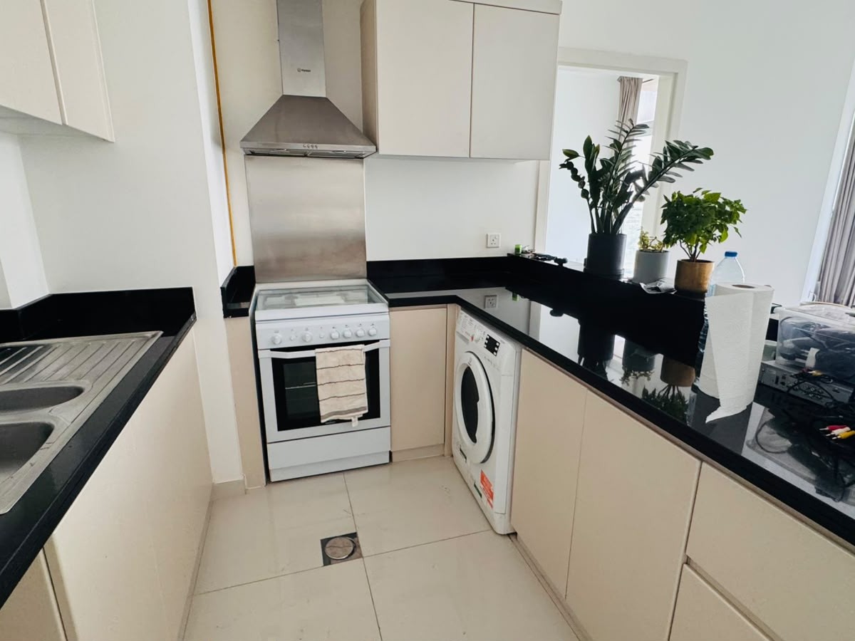 Unfurnished 1BR with Community View, photo 8 of 11