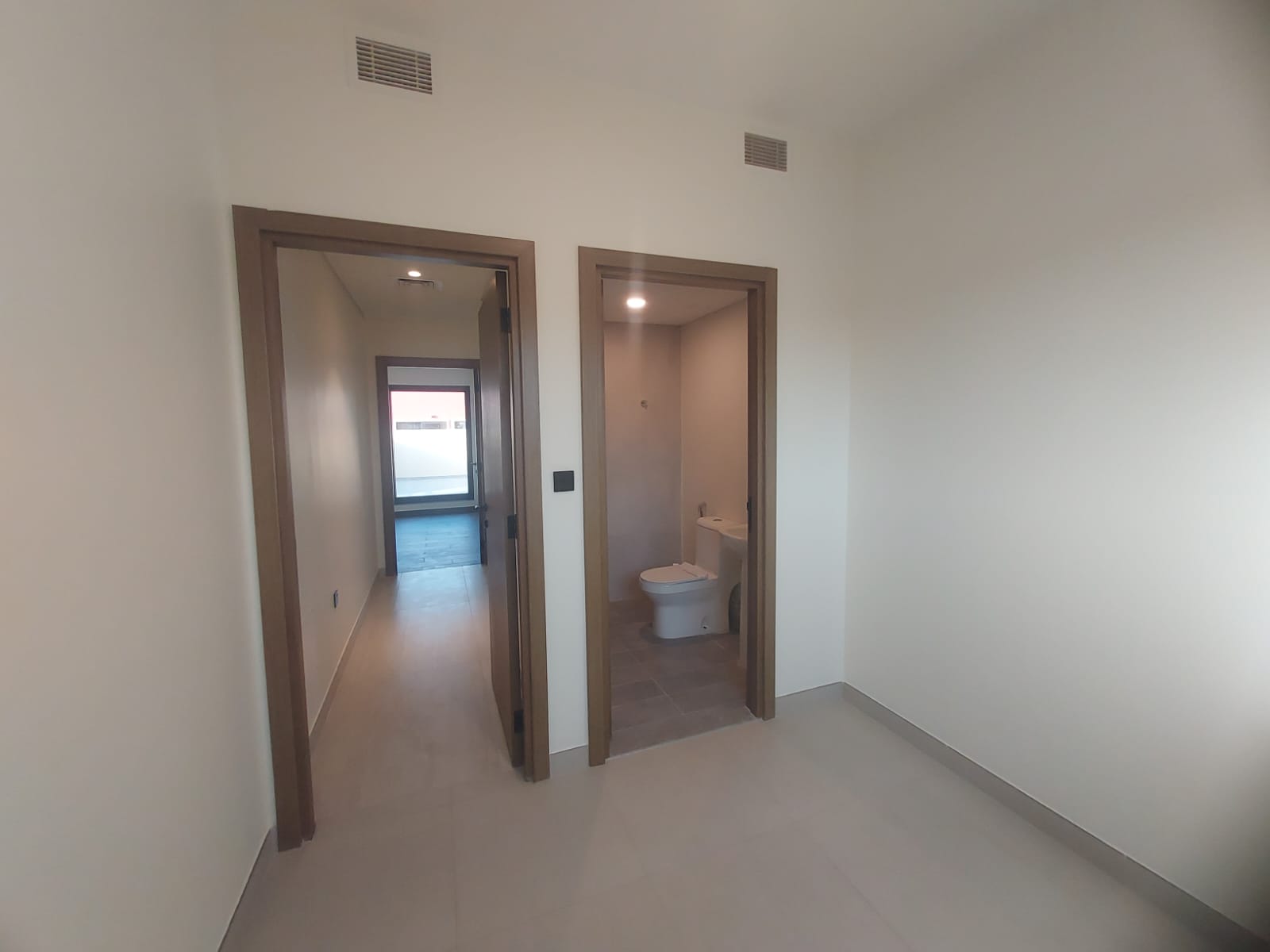 Spacious 5BR + Maid's Corner Villa, photo 24 of 45