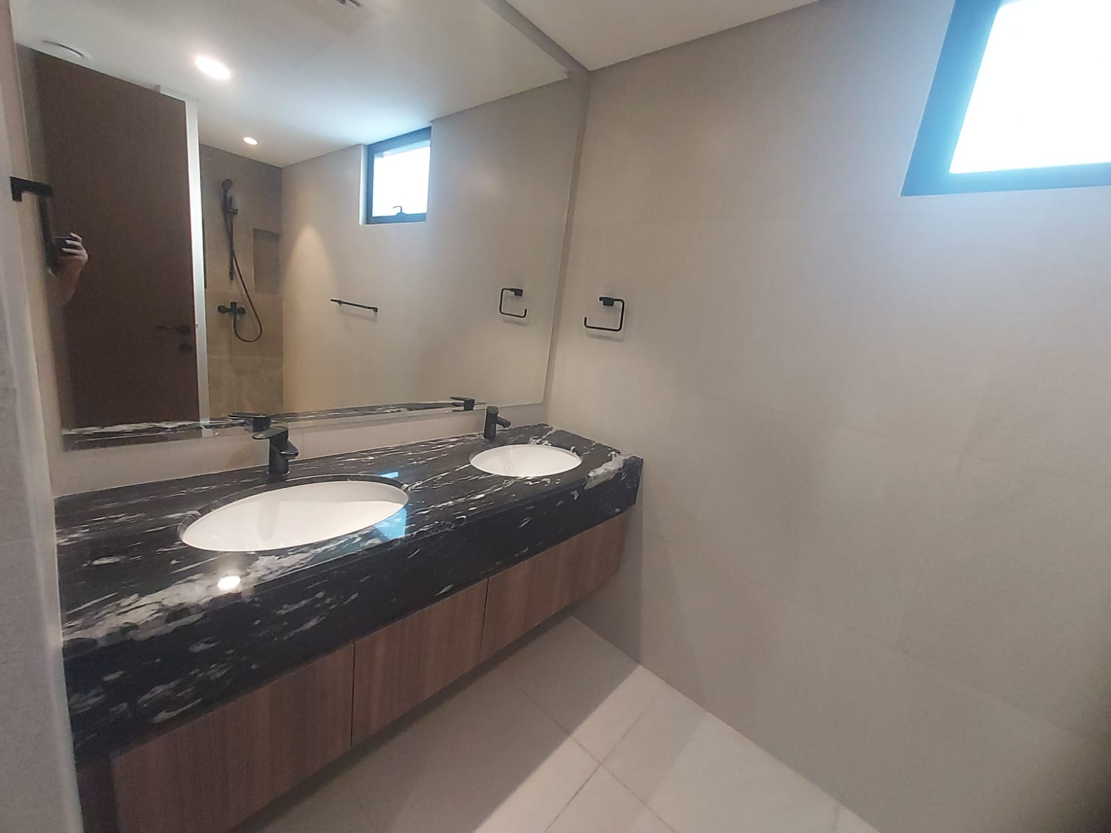 Spacious 5BR + Maid's Corner Villa, photo 31 of 45