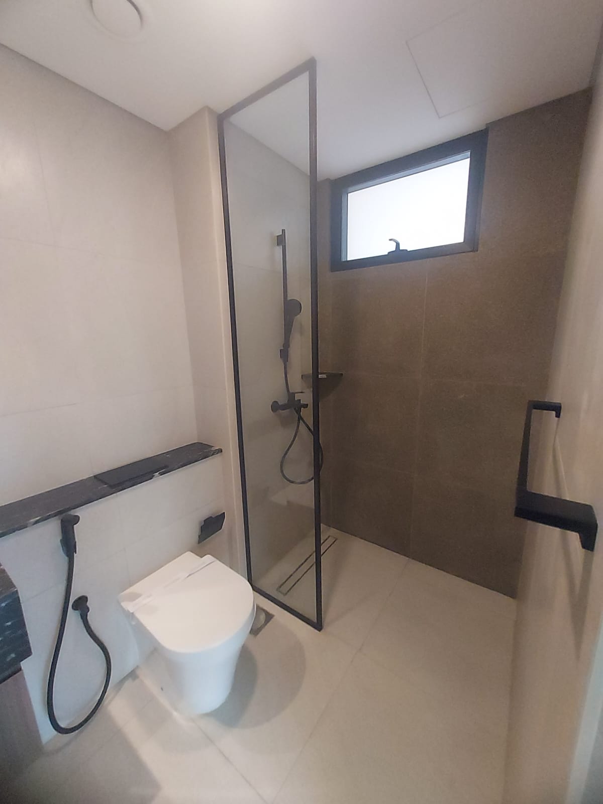 Spacious 5BR + Maid's Corner Villa, photo 36 of 45