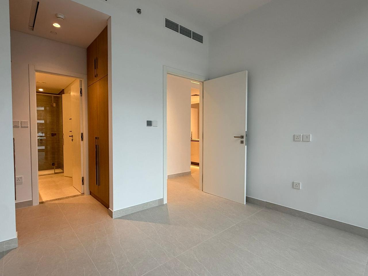 Spacious Unfurnished 1BR, Multiple Units Available, photo 3 of 20